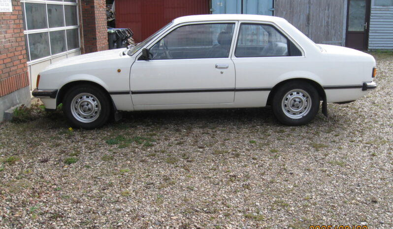 Opel Rekord 2,0 full