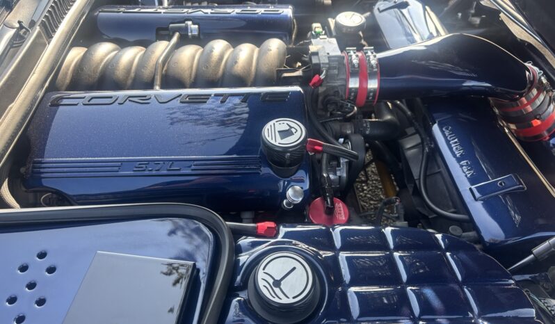 Chevrolet Corvette Targa full