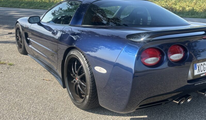 Chevrolet Corvette Targa full