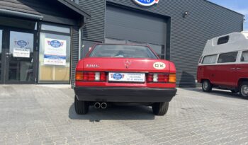 Mercedes-Benz 190 (type 201) 190 E full