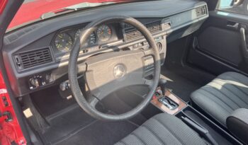 Mercedes-Benz 190 (type 201) 190 E full