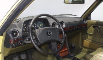 Mercedes-Benz 200-300 (W123) 230 C coupe full
