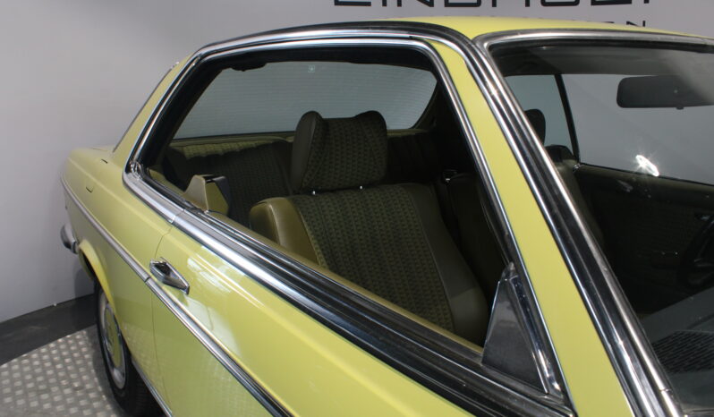 Mercedes-Benz 200-300 (W123) 230 C coupe full