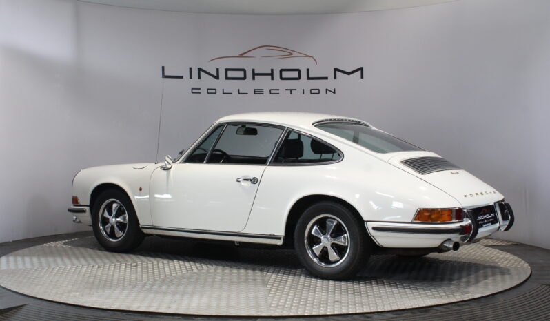 Porsche 911 2 + 2 coupe full