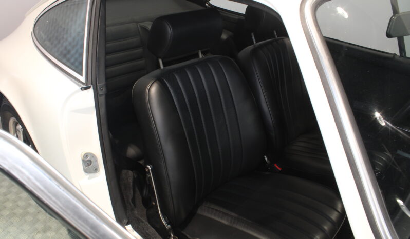 Porsche 911 2 + 2 coupe full