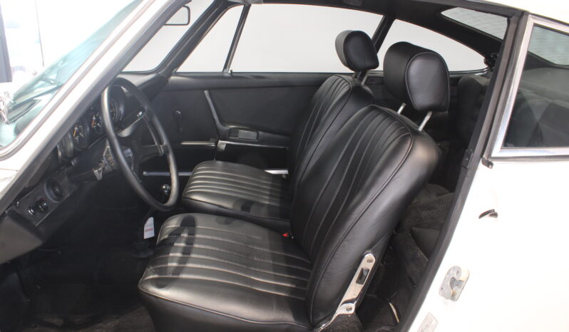 Porsche 911 2 + 2 coupe full