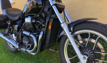 Honda VT 500 Shadow full