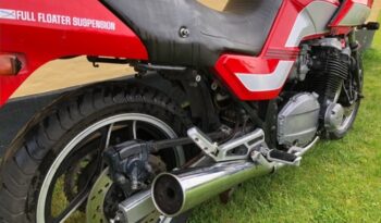 Suzuki GSX 750 ES full