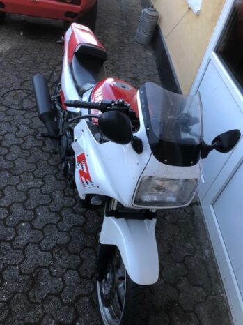 Yamaha FZ 750 full