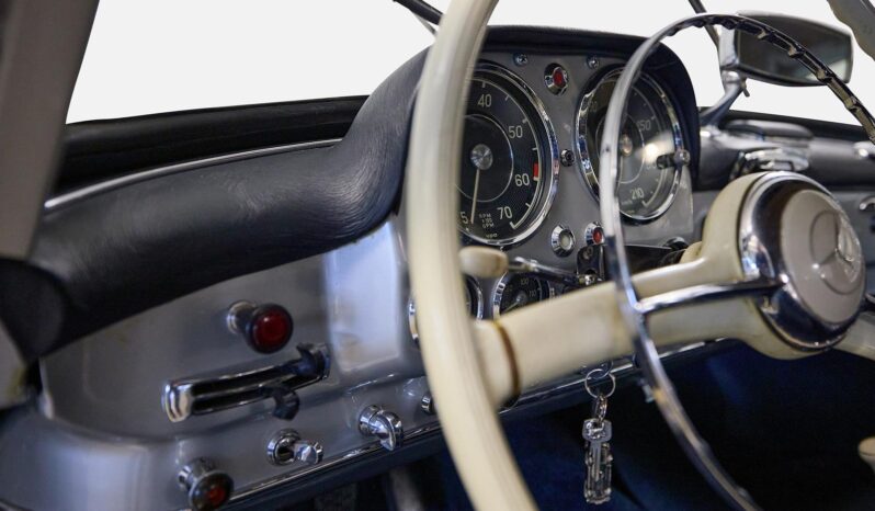 Mercedes-Benz 190 SL (W121) cabriolet full
