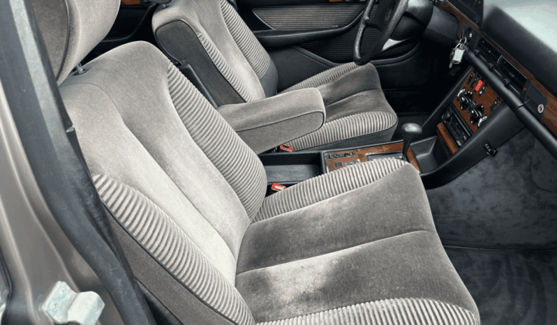 Mercedes-Benz S-Klasse (W126) 280 S 2,8 full