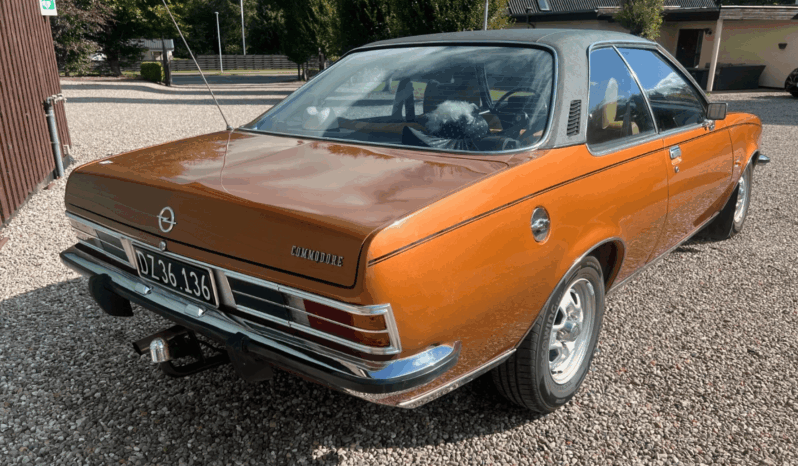 Opel Commodore 2,5 Coupe full