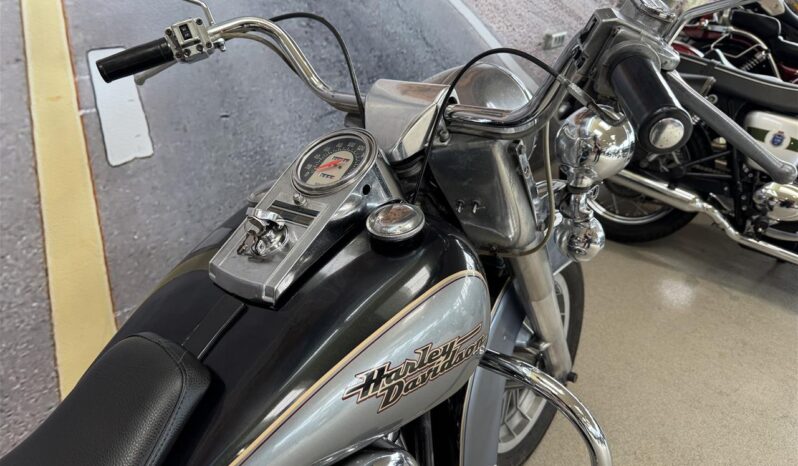 Harley Davidson FLH Electra Glide 1200 Shovelhead full