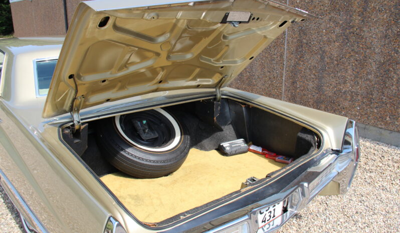 Cadillac Sedan DeVille 4 Dørs full
