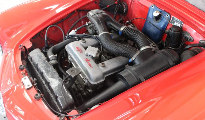 Alfa Romeo Giulia 1600 Spider full