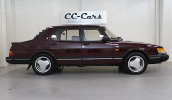 Saab 900 i full