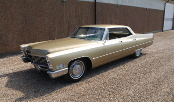 Cadillac Sedan DeVille 4 Dørs full