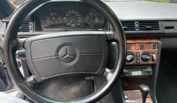 Mercedes-Benz E-Klasse (W124) 230CE full