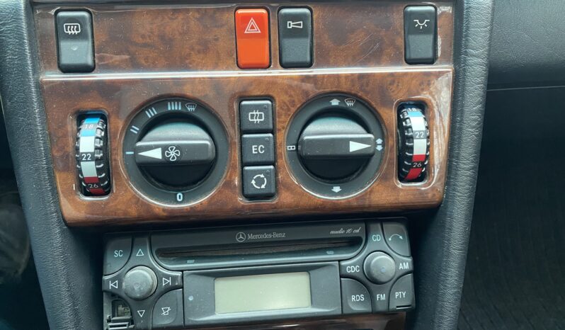 Mercedes-Benz E-Klasse (W124) 230CE full