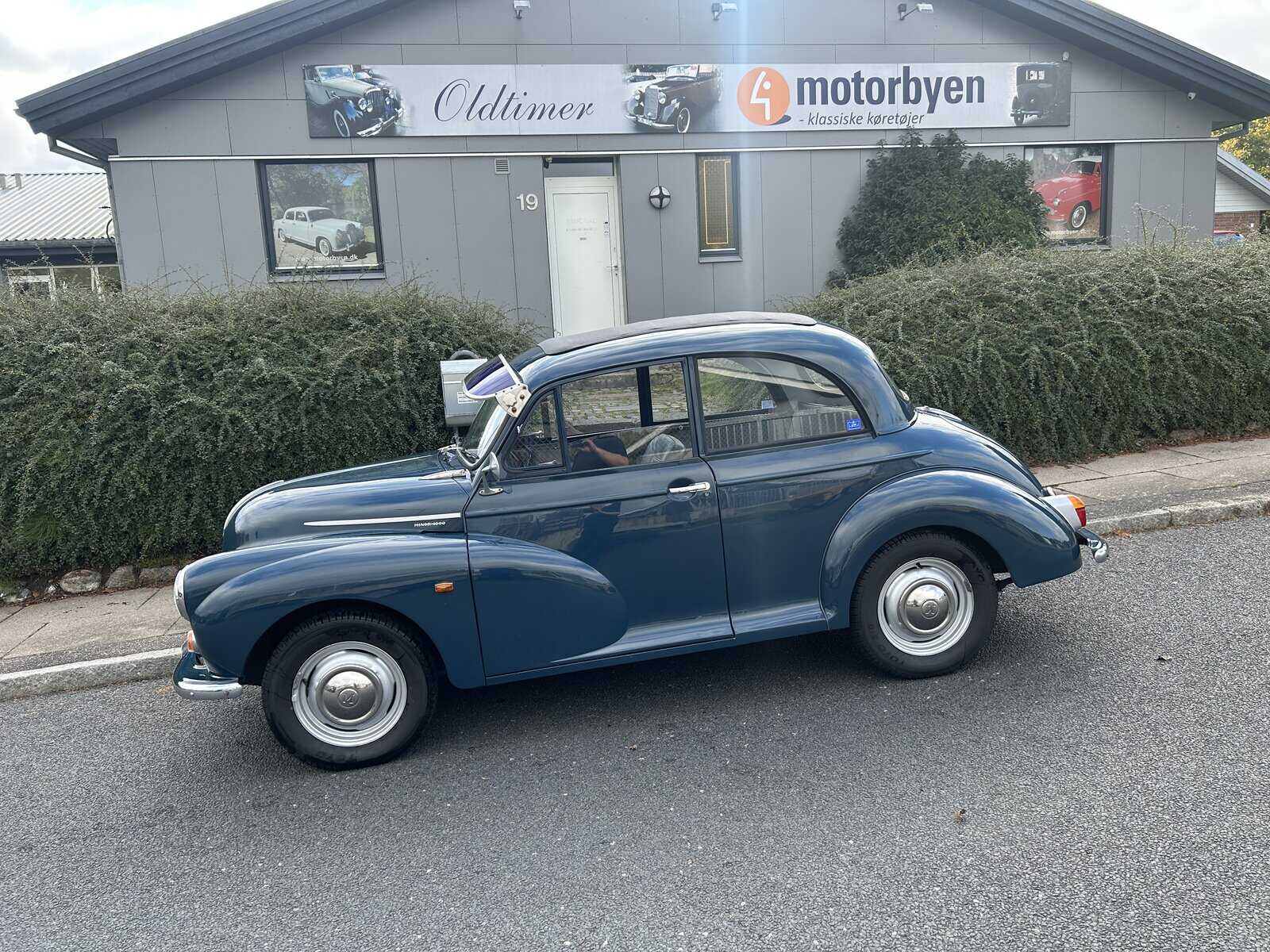 Morris Minor 1000 Super