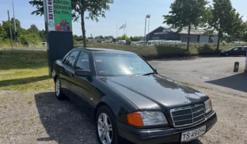 Mercedes-Benz 180 (W120) C180 1,8 Classic 4d full