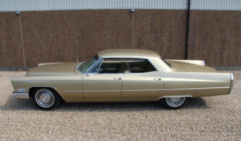 Cadillac Sedan DeVille 4 Dørs full