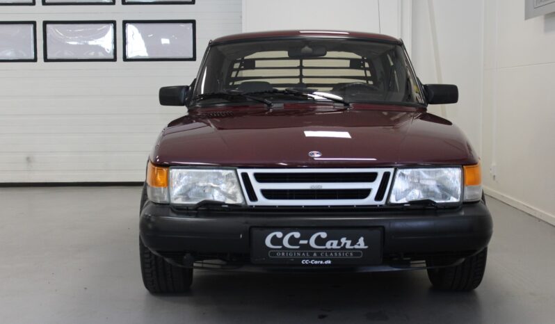 Saab 900 i full
