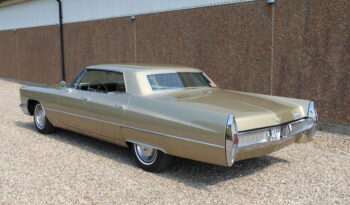 Cadillac Sedan DeVille 4 Dørs full