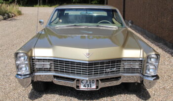 Cadillac Sedan DeVille 4 Dørs full