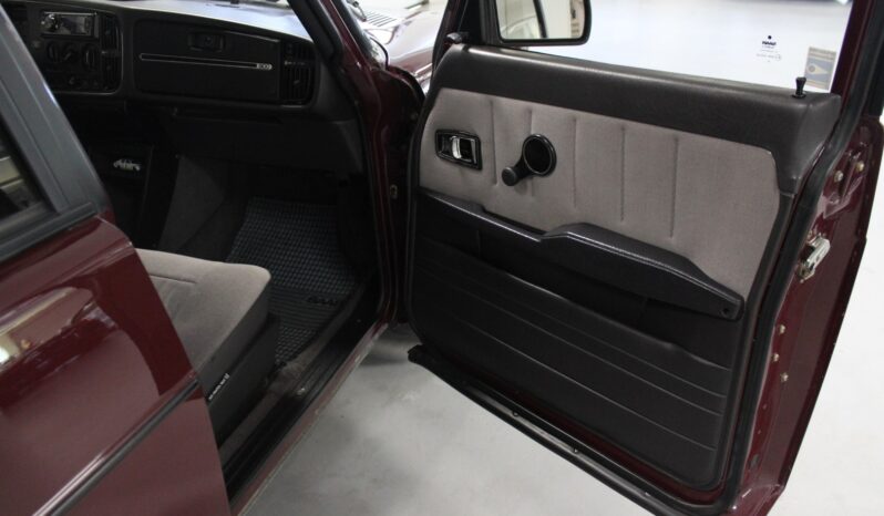 Saab 900 i full