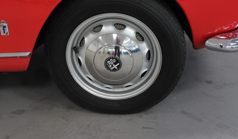 Alfa Romeo Giulia 1600 Spider full