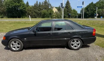 Mercedes-Benz 180 (W120) C180 1,8 Classic 4d full