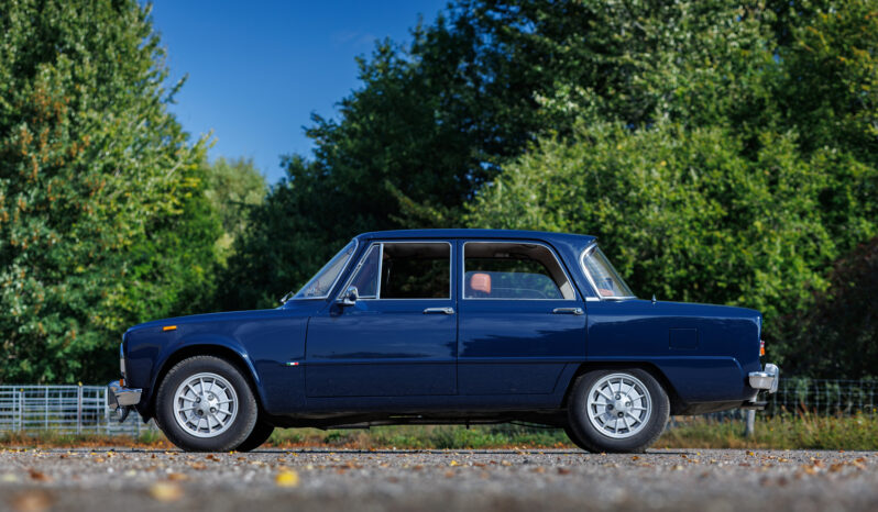 Alfa Romeo Giulia Super 1600 full