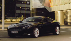 Aston Martin DB9