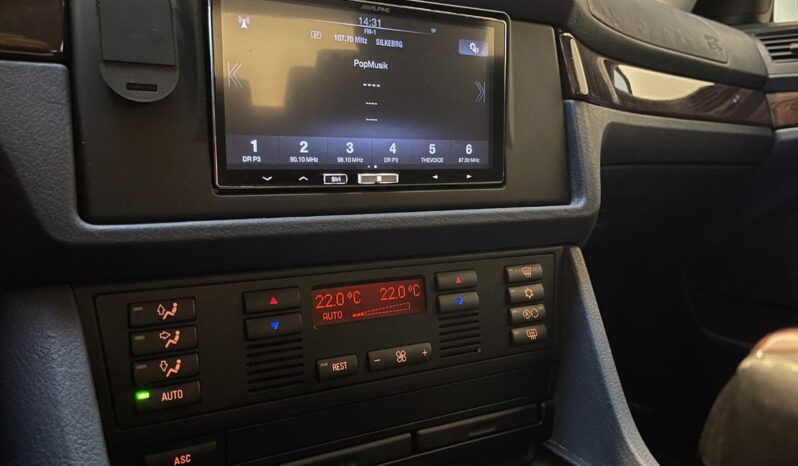 BMW 5-serie E39 528i 2,8 Steptr. 4d full
