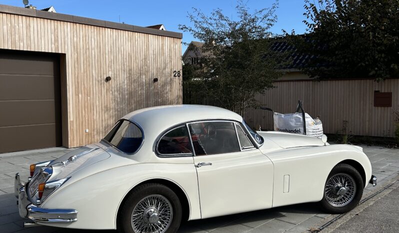 Jaguar XK 150 SE full