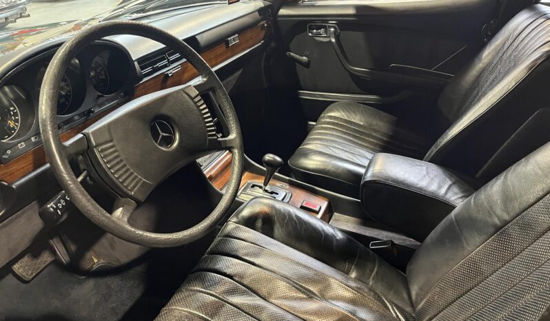 Mercedes-Benz 280-450 (W116) 350 V8 sedan full