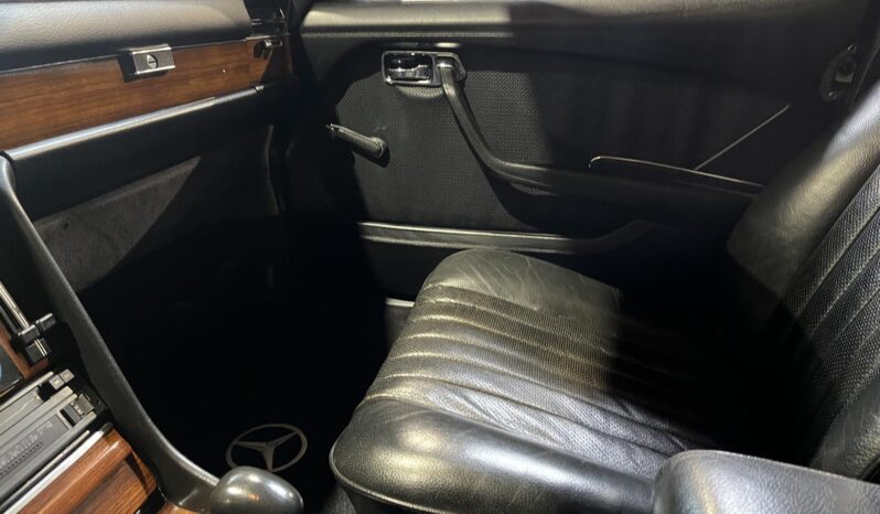 Mercedes-Benz 280-450 (W116) 350 V8 sedan full