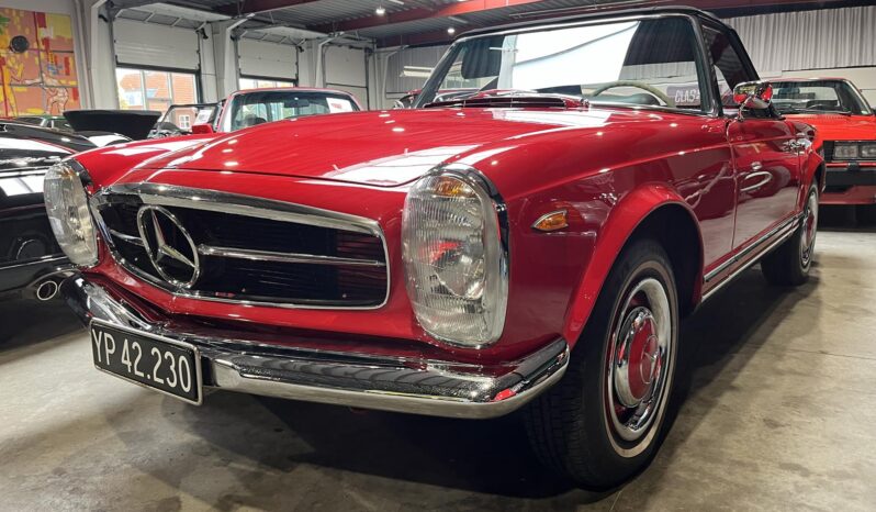Mercedes-Benz SL (W113) 230 Cabriolet full