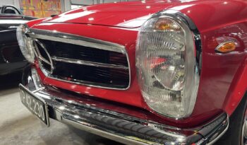 Mercedes-Benz SL (W113) 230 Cabriolet full