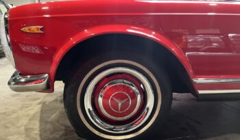 Mercedes-Benz SL (W113) 230 Cabriolet full