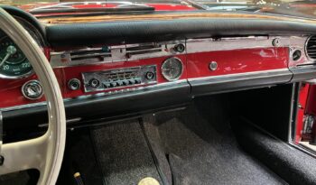Mercedes-Benz SL (W113) 230 Cabriolet full