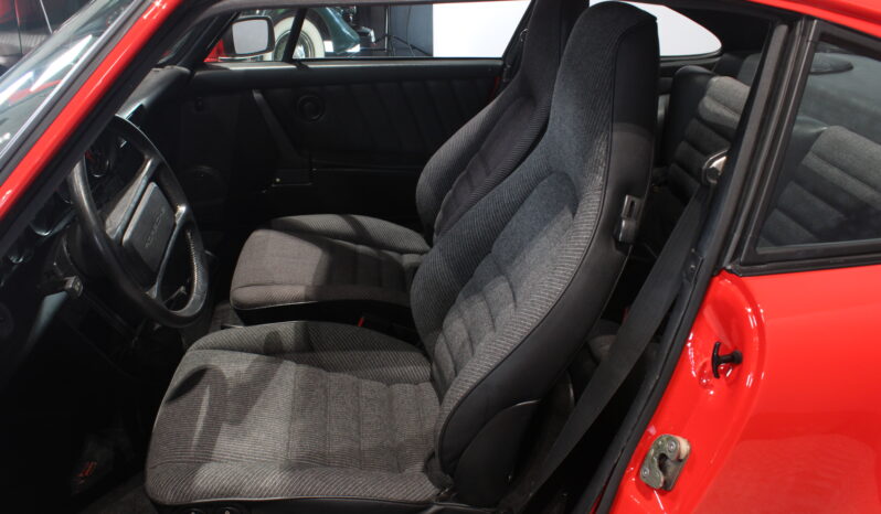 Porsche 911 930 3,2 Coupe full