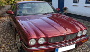 Jaguar XJR X300 full