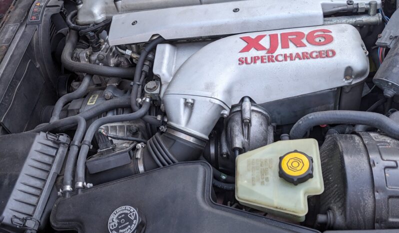 Jaguar XJR X300 full