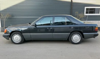 Mercedes-Benz E-Klasse (W124) 300E Sedan aut. full