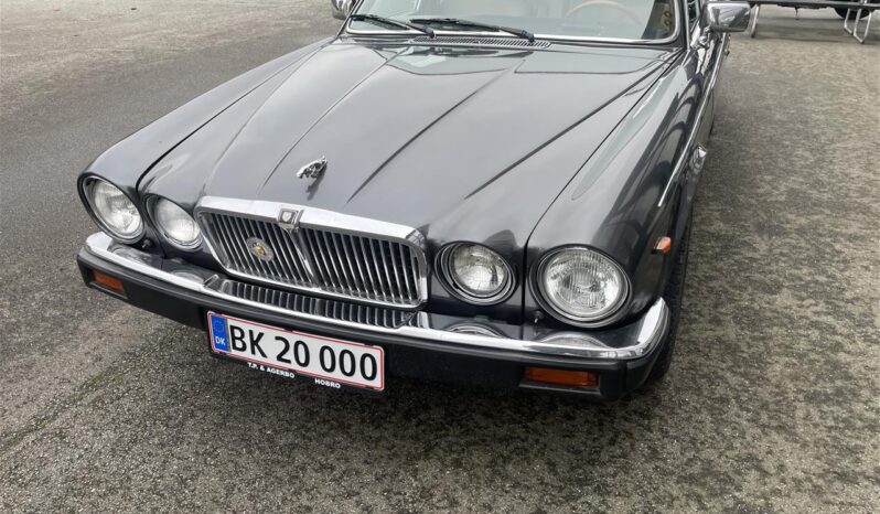 Jaguar XJ12 Sovereign full