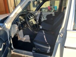 Mercedes-Benz 200-300 (W123) 230 full