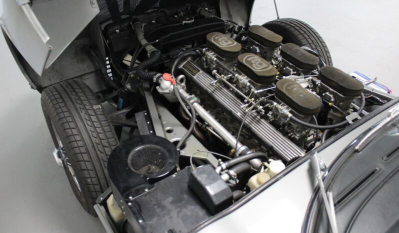 Jaguar E-Type S3 5.3 Roadster full