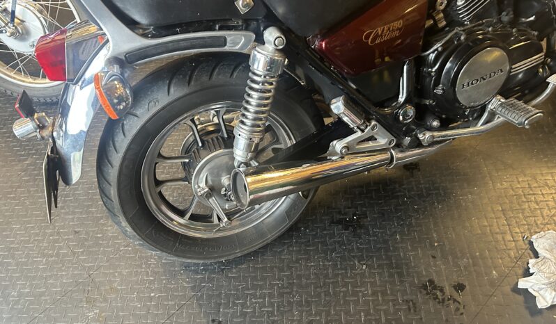 Honda VF 750 Custom full